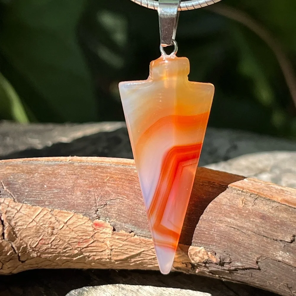 Stainless steel arrow head carnelian pendant‎